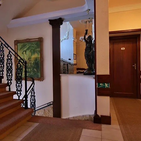 Parkhotel Szálloda