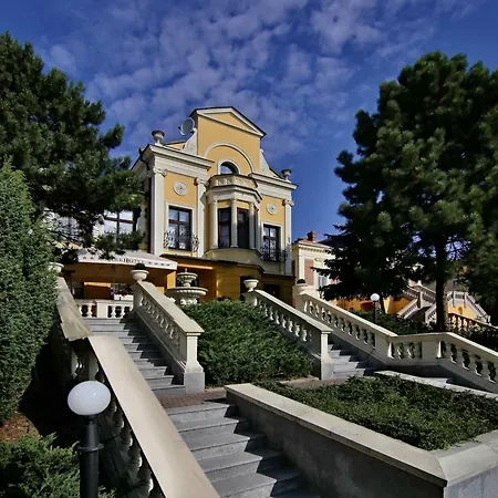 Parkhotel Ξενοδοχείο 4*