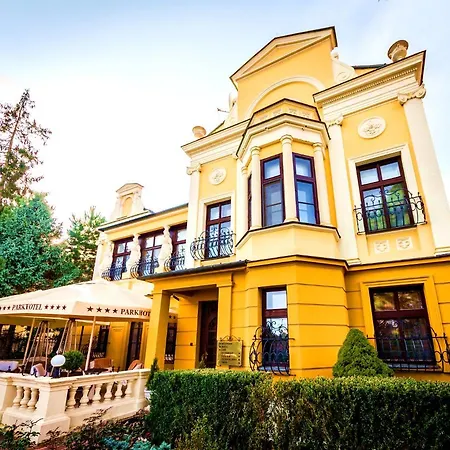Parkhotel 4*